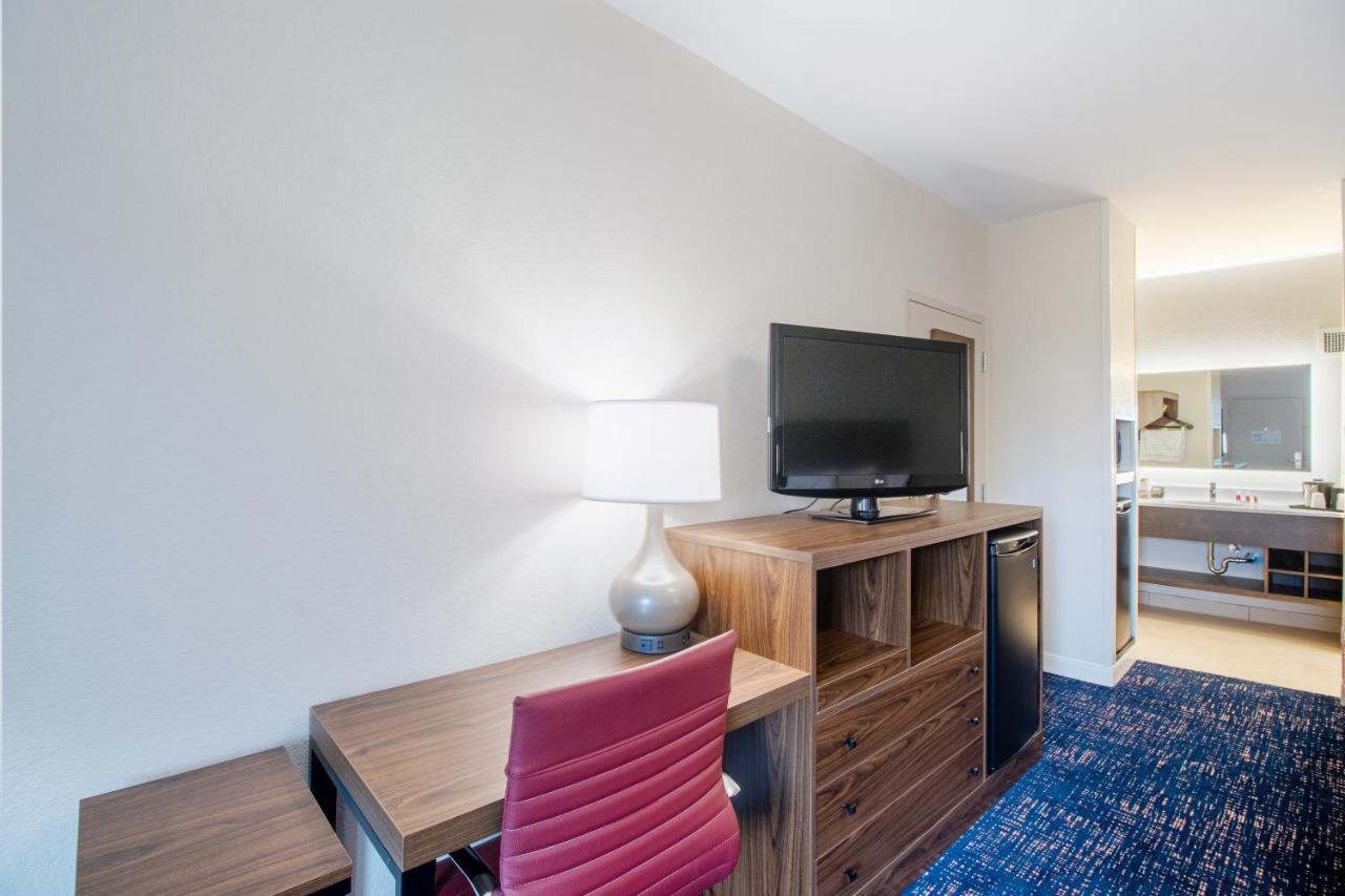 Econo Lodge Inn & Suites Foley-North Gulf Shores Εξωτερικό φωτογραφία